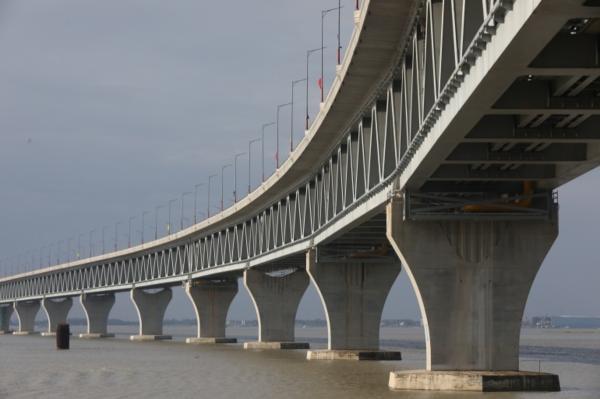شیخ حسینه طولانی ترین پل بنگلادش را افتتاح کرد