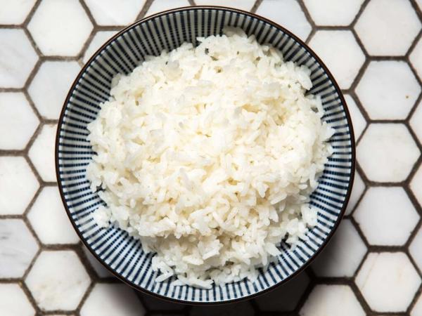 روش درست پخت برنج که نمی دانستید ، راز قد کشیدن و شفته نشدن برنج کته ، اگر برنج کم نمک شد چه کنیم؟