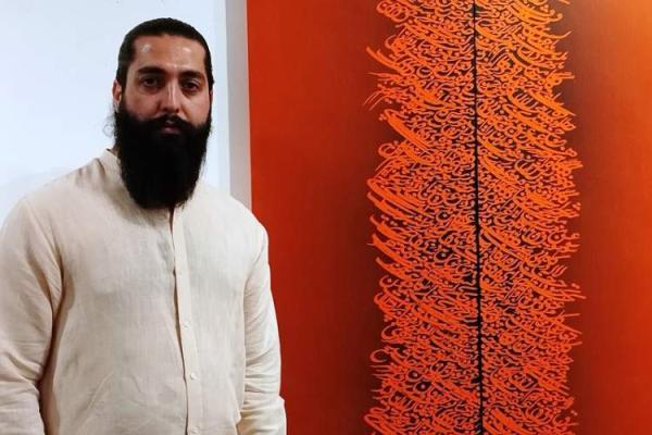 مؤلف کتاب خواندنی بنویس در شیراز نمایشگاه هنری برپا کرد