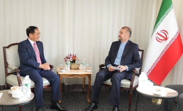 جزئیات دیدار امیرعبداللهیان با وزیر خارجه ویتنام ، وزیر خارجه کشورمان به ویتنام دعوت شد